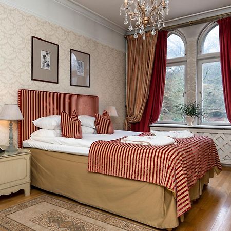 Готель Thorskogs Slott Lodose Екстер'єр фото