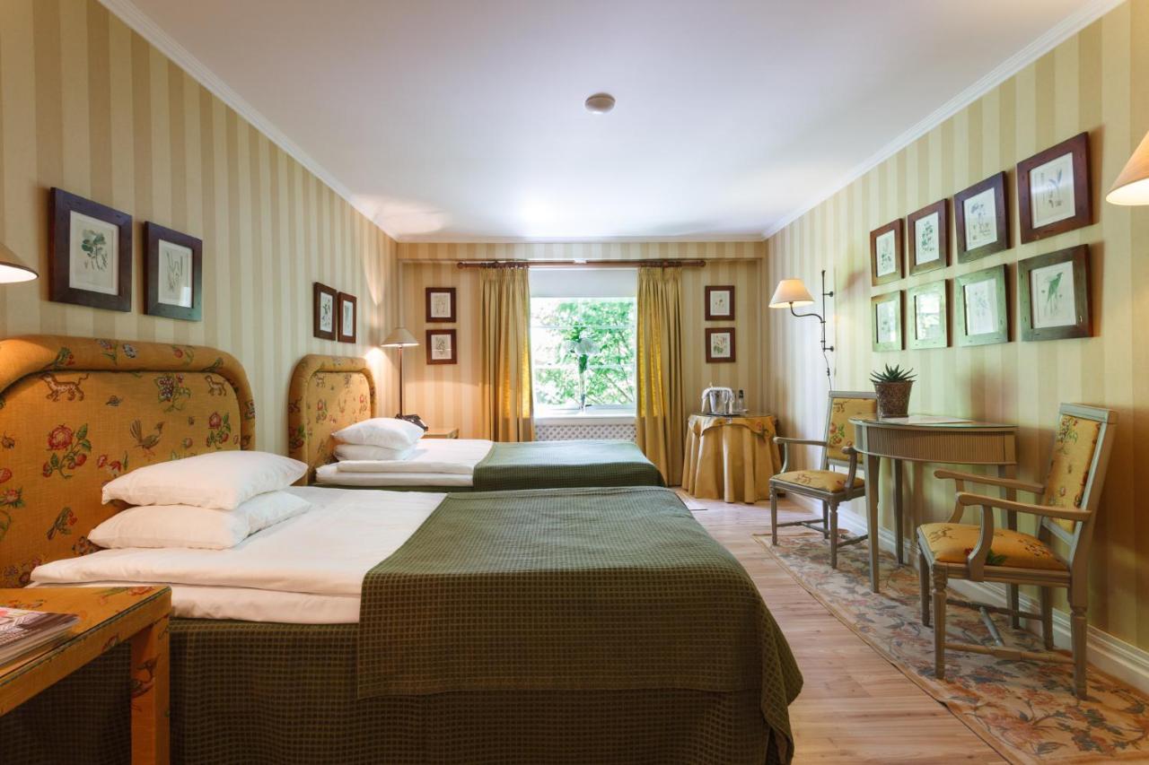 Готель Thorskogs Slott Lodose Екстер'єр фото