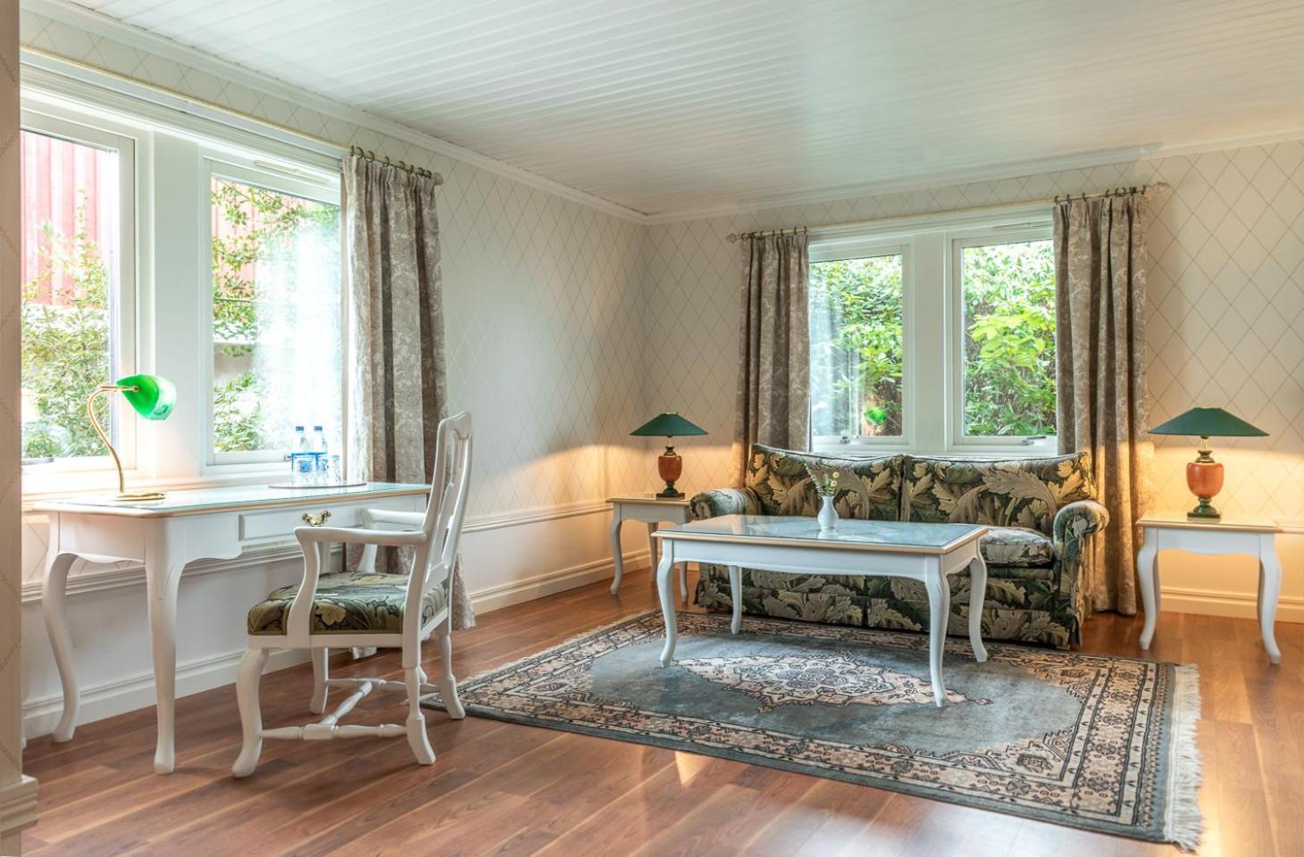 Готель Thorskogs Slott Lodose Екстер'єр фото