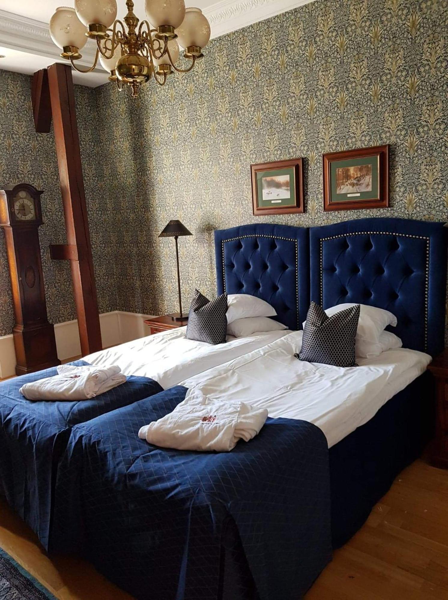 Готель Thorskogs Slott Lodose Екстер'єр фото