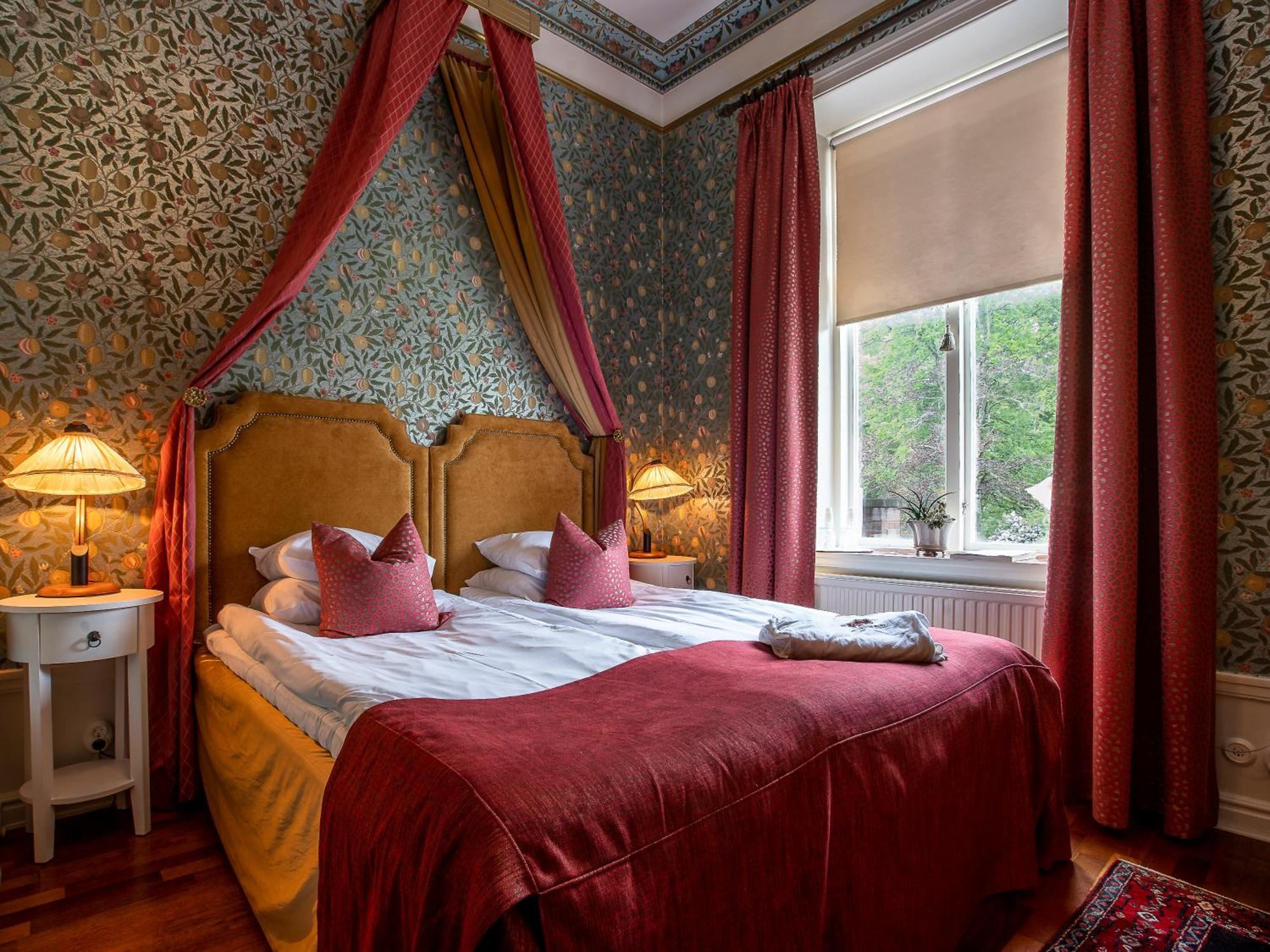 Готель Thorskogs Slott Lodose Екстер'єр фото