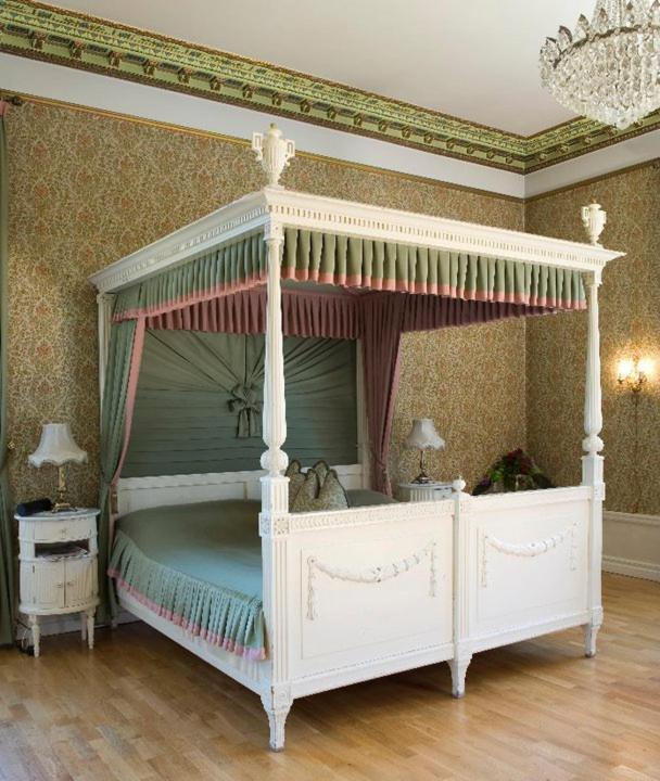 Готель Thorskogs Slott Lodose Екстер'єр фото
