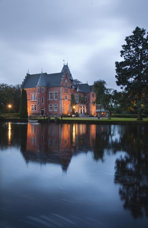 Готель Thorskogs Slott Lodose Екстер'єр фото