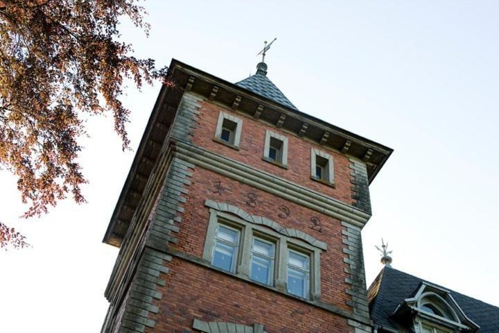 Готель Thorskogs Slott Lodose Екстер'єр фото