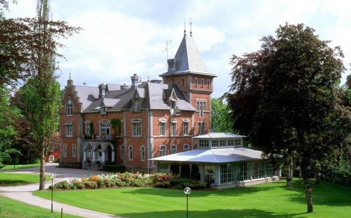 Готель Thorskogs Slott Lodose Екстер'єр фото