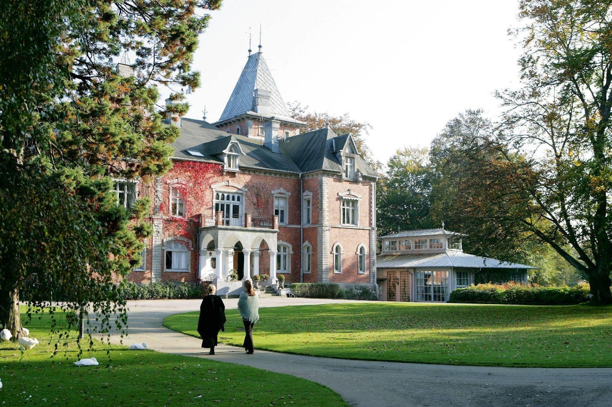Готель Thorskogs Slott Lodose Екстер'єр фото